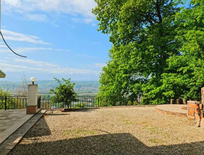 ویلا 813 متری دو خوابه در جاده نظامی قائم شهر13803327363