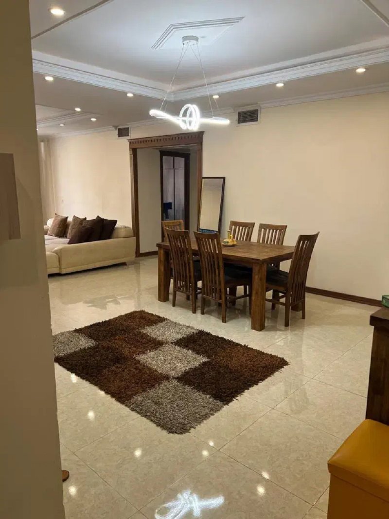 آپارتمان 130 متری دو خوابه در نیاوران تهران13800227312