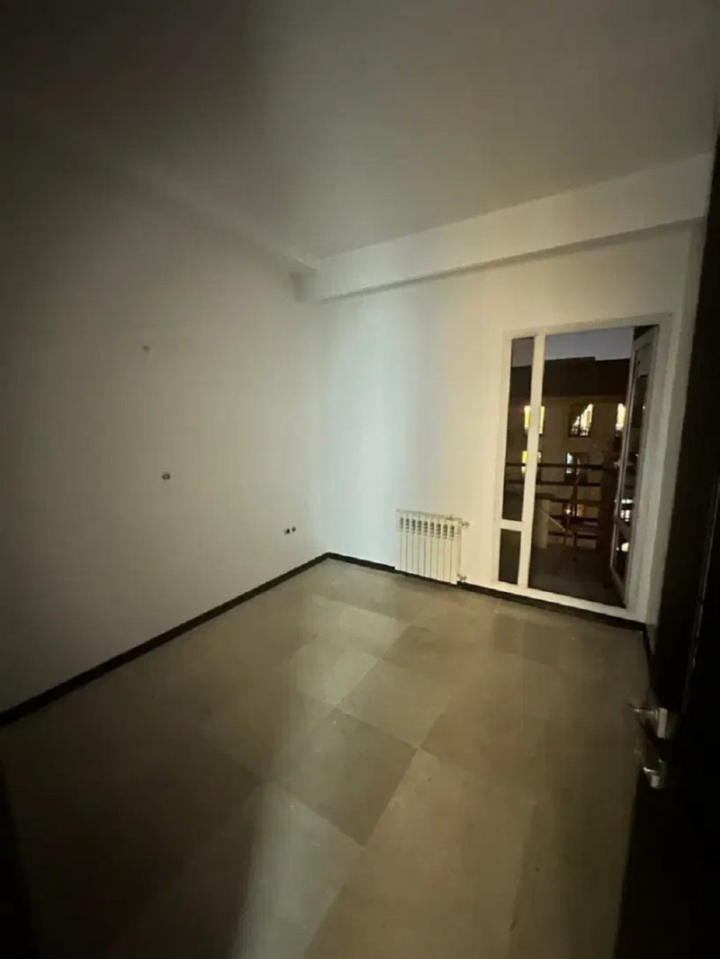 آپارتمان 200 متری سه خوابه در کوی فراز تهران13796227249