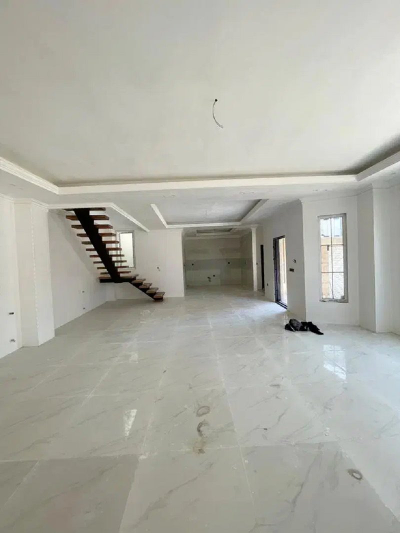 ویلا 200 متری سه خوابه در خیابان تهران قائم شهر13796327252