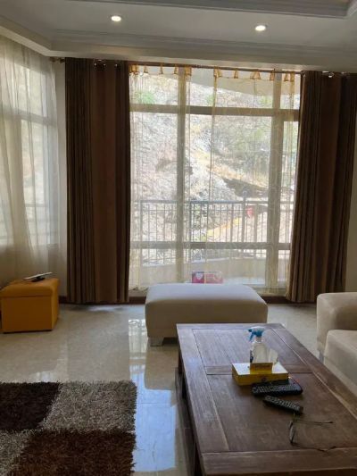 آپارتمان 130 متری دو خوابه در نیاوران تهران