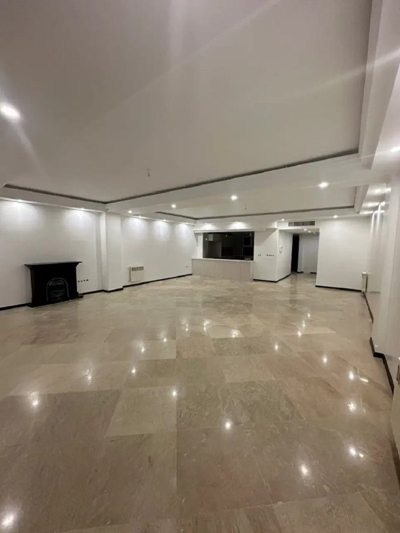 آپارتمان 200 متری سه خوابه در کوی فراز تهران13796227242