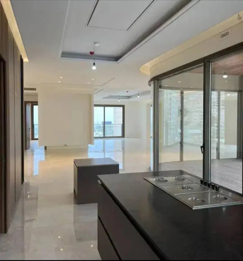 آپارتمان 380 متری چهارخوابه در فرمانیه تهران13811127568