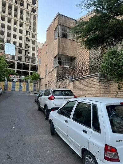 کلنگی 530 متری در سعادت آباد تهران