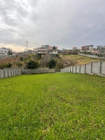 زمین 894 متری در جاده نظامی قائم شهر