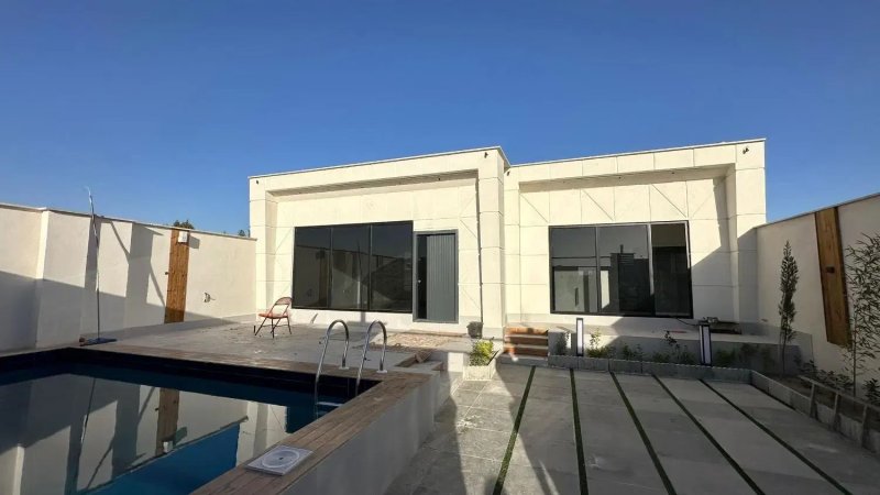 ویلا 200 متری دو خوابه در شهرک زعفرانیه کرج13812927665