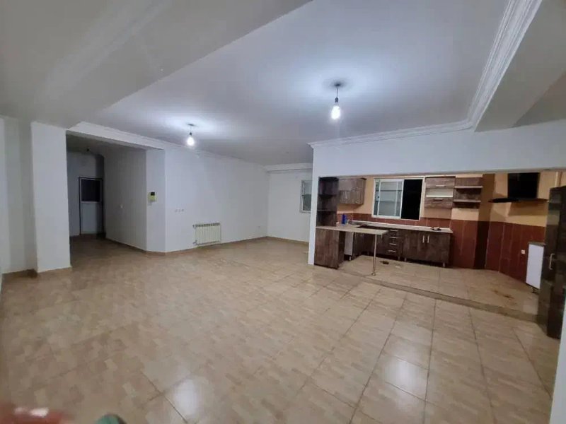 آپارتمان 110 متری دو خوابه در خیابان تهران قائم شهر13808827537