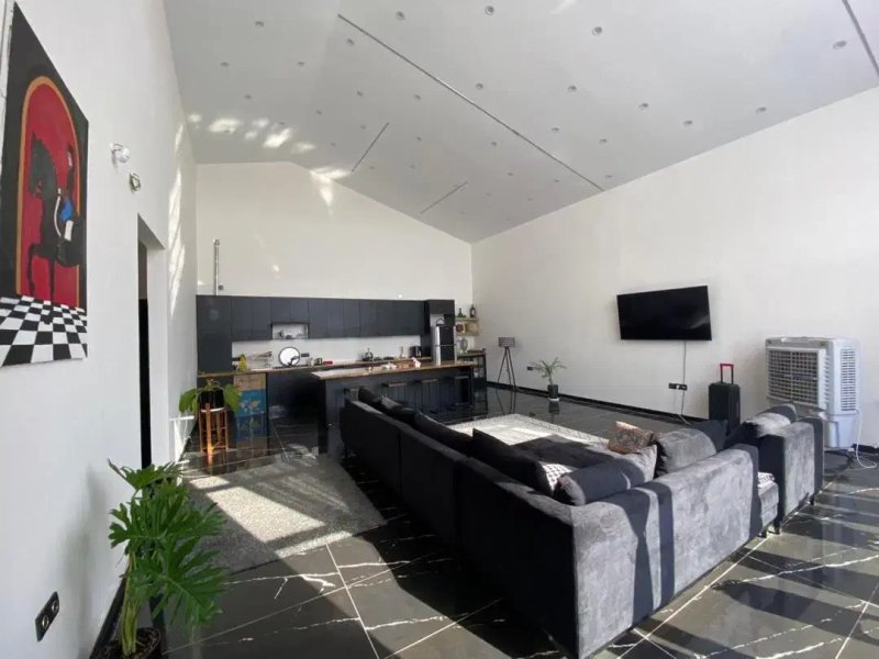 ویلا 200 متری دو خوابه در شهرک زعفرانیه کرج13812827664