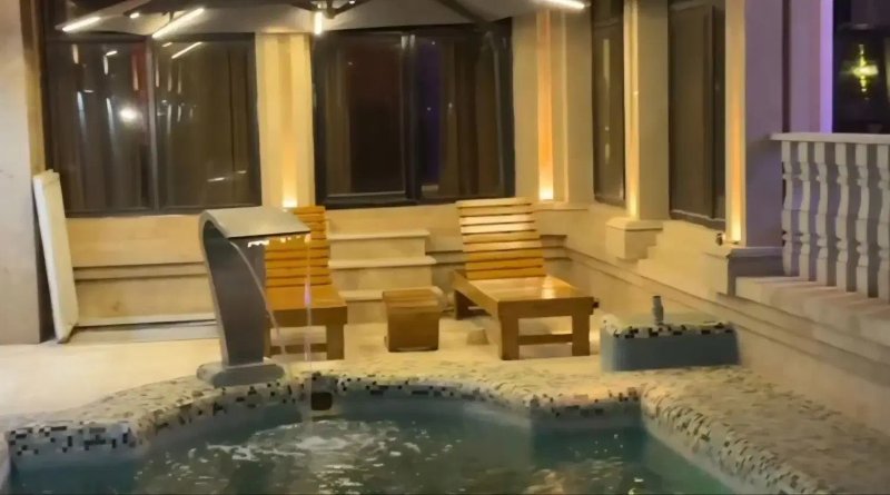 ویلا 500 متری دو خوابه در شهرک زعفرانیه کرج13812427624