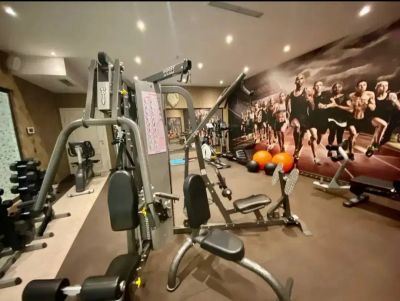 آپارتمان 285 متری سه خوابه در نیاوران تهران