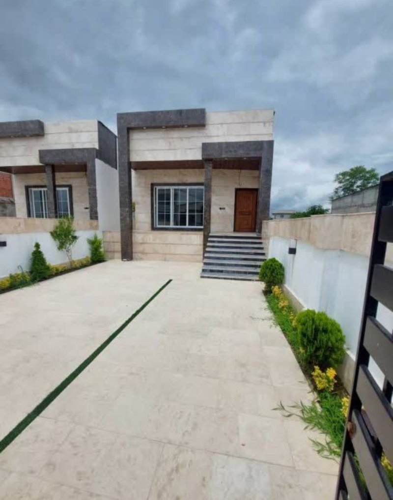 ویلا 240 متری سه خوابه در سائیج محله آمل13804527393