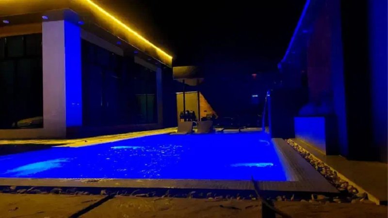 ویلا 500 متری دو خوابه در زعفرانیه تهران13812027612