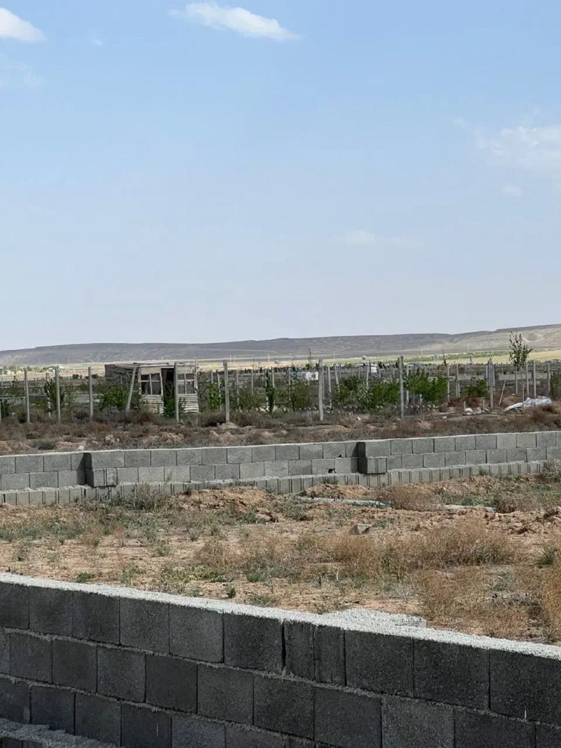 زمین 300 متری در شهرک زعفرانیه کرج13813627680