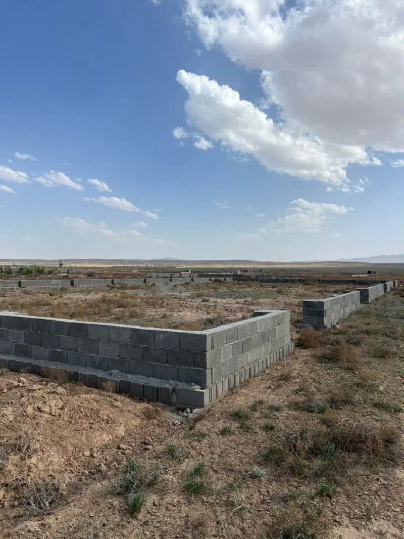 زمین 300 متری در شهرک زعفرانیه کرج13813627679