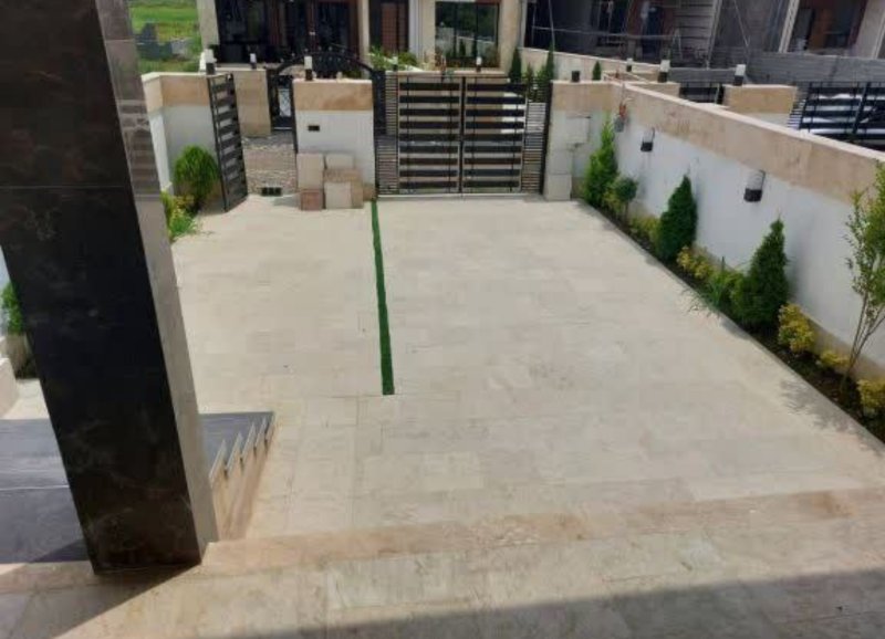 ویلا 240 متری سه خوابه در سائیج محله آمل13804527392