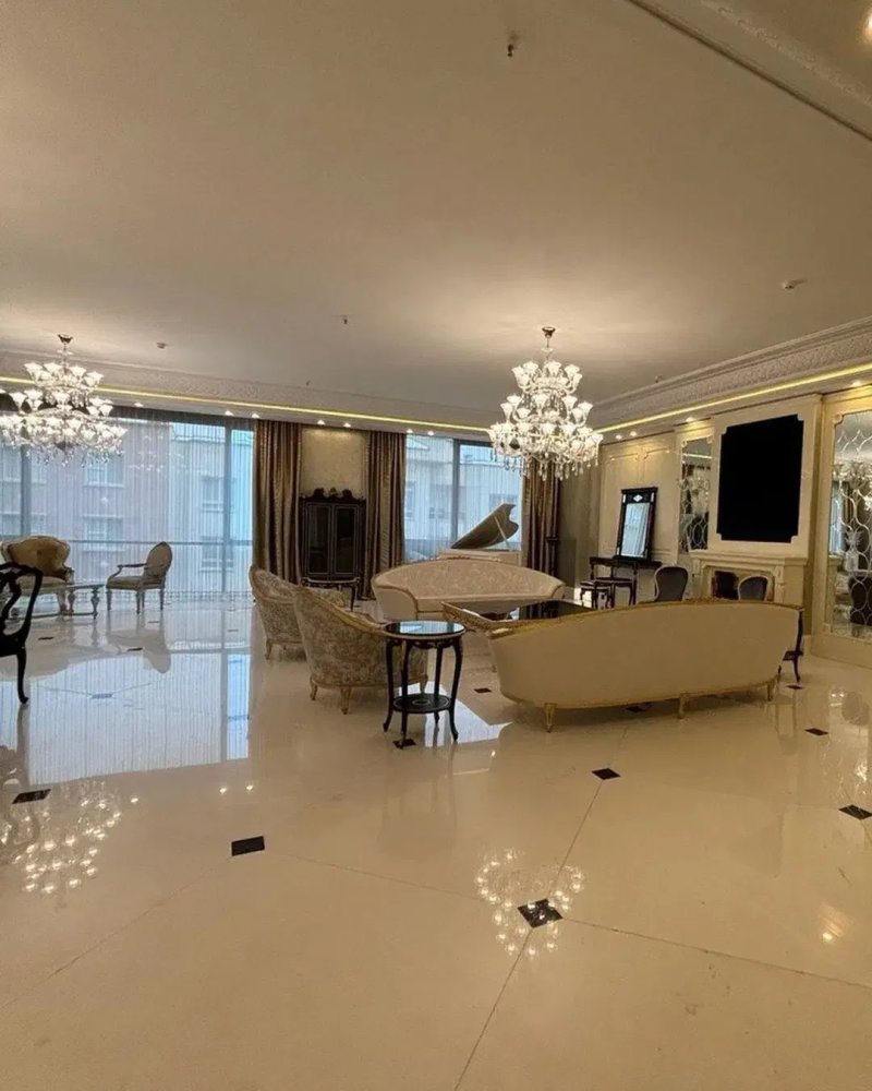 آپارتمان 290 متری چهارخوابه در سعادت آباد تهران13806927451