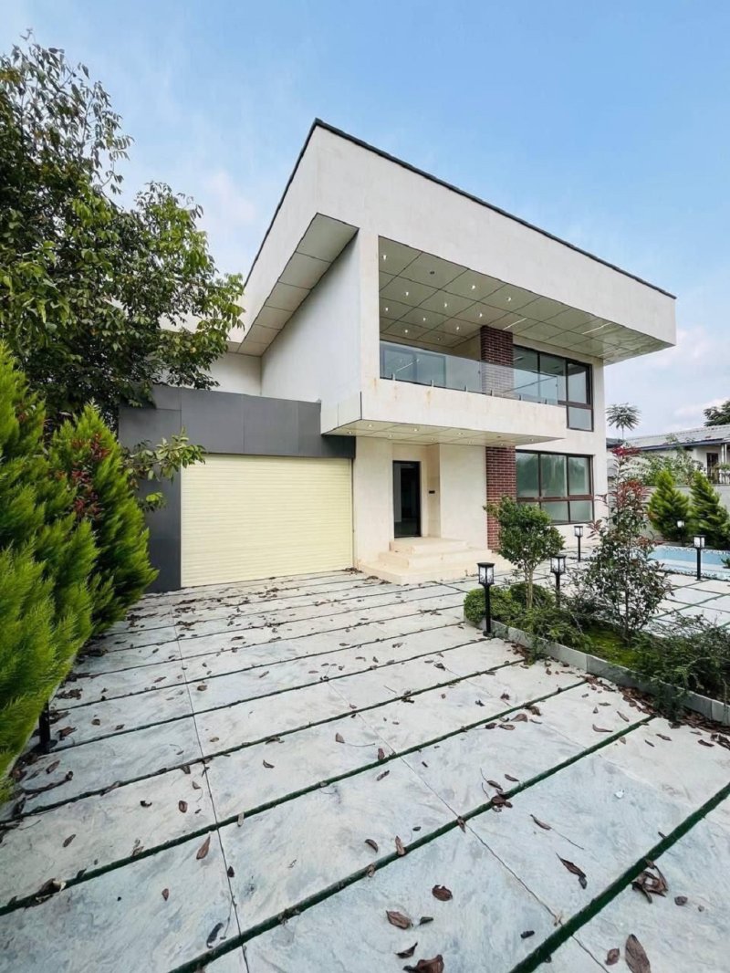 ویلا 300 متری سه خوابه در نور نور مازندران13815927739