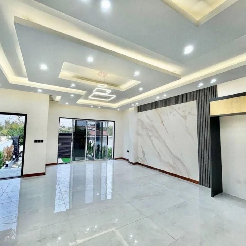 ویلا 300 متری سه خوابه در نور نور مازندران13818427882