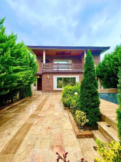 ویلا 300 متری سه خوابه در نور نور مازندران