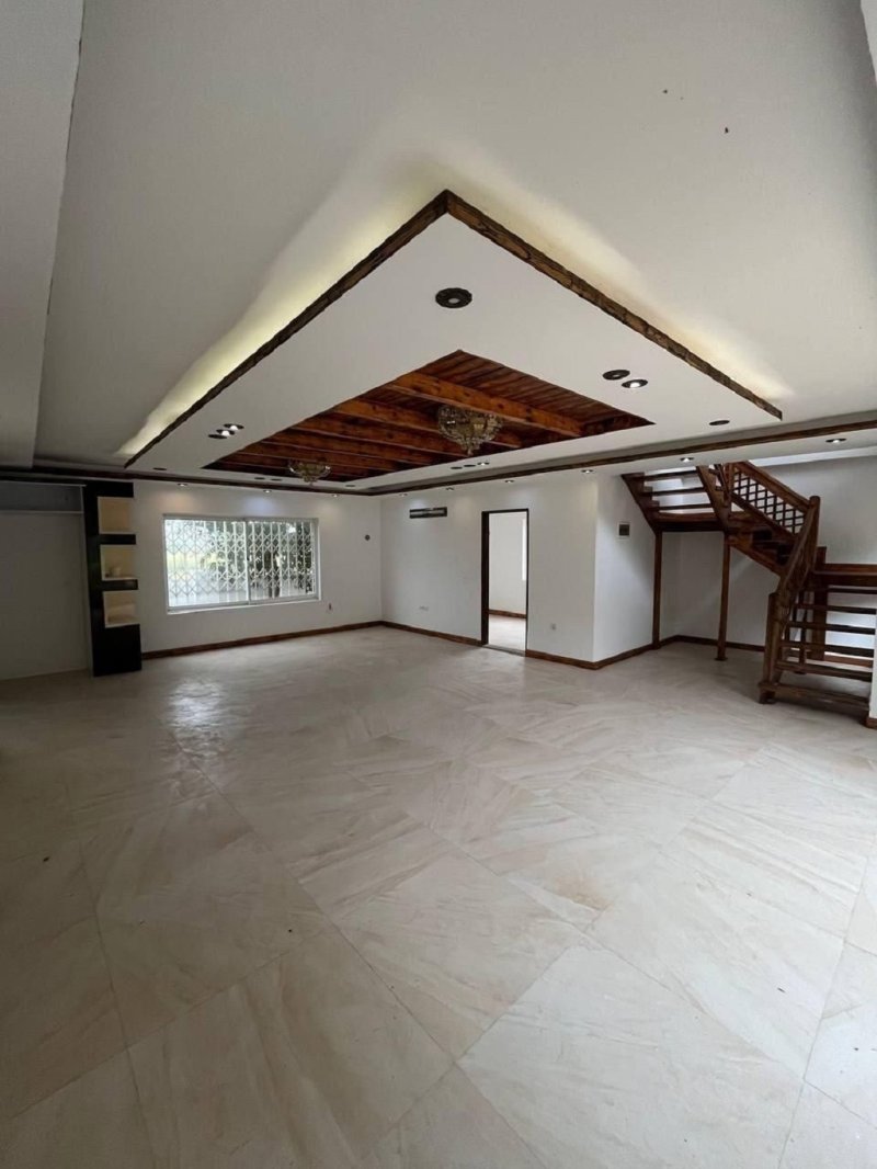 ویلا 300 متری سه خوابه در نور نور مازندران13817727845