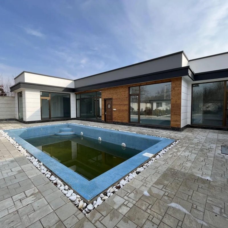 ویلا 300 متری سه خوابه در محمود آباد13816027748