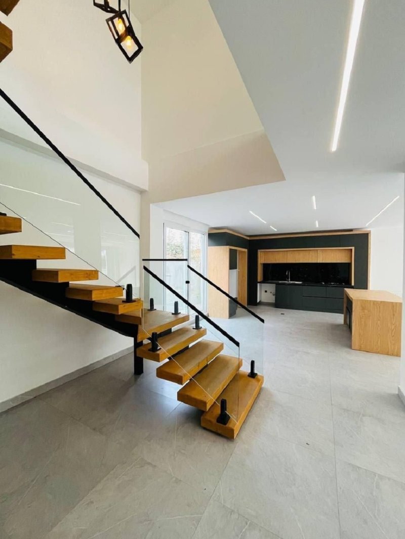 ویلا 300 متری سه خوابه در نور نور مازندران13815927745