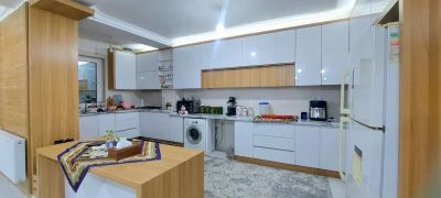 آپارتمان 300 متری سه خوابه در خیابان تهران قائم شهر