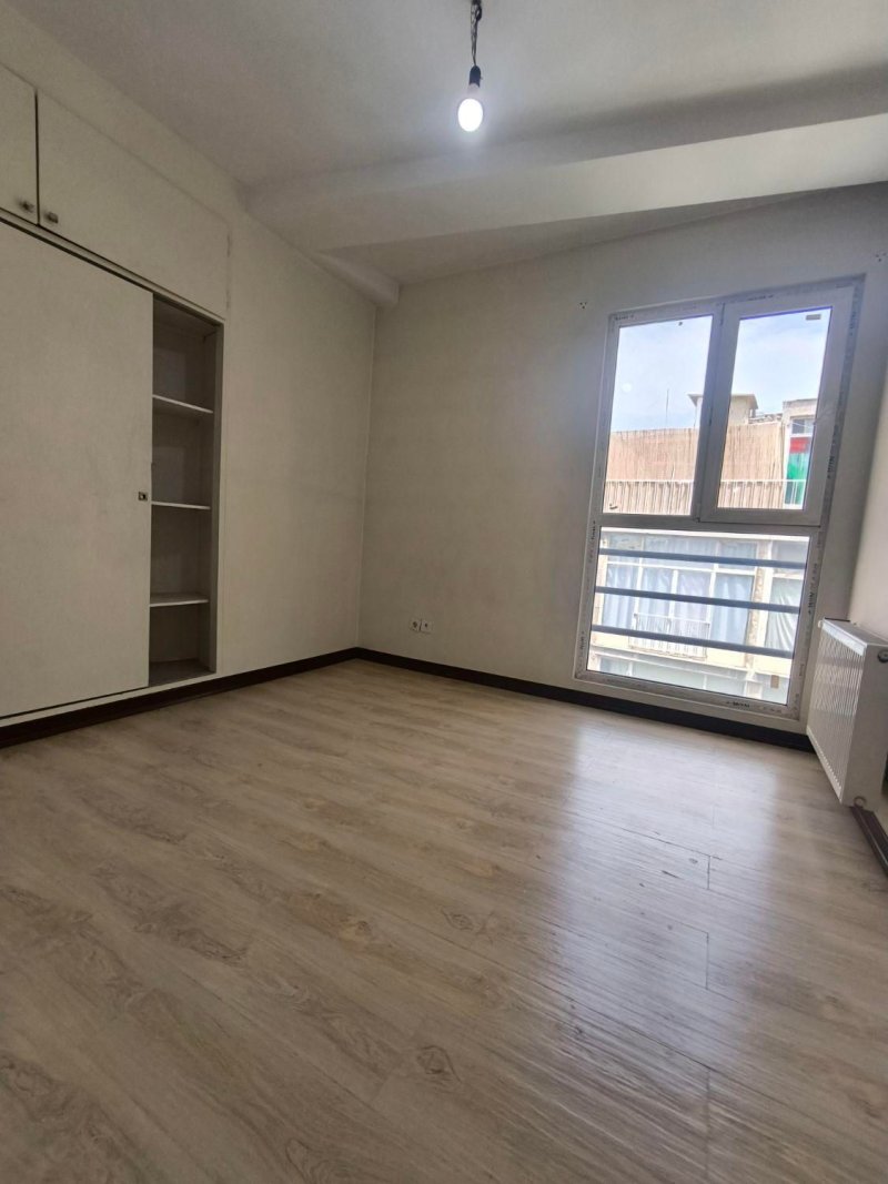 آپارتمان 91 متری دو خوابه در عباس‌آباد تهران13823728002