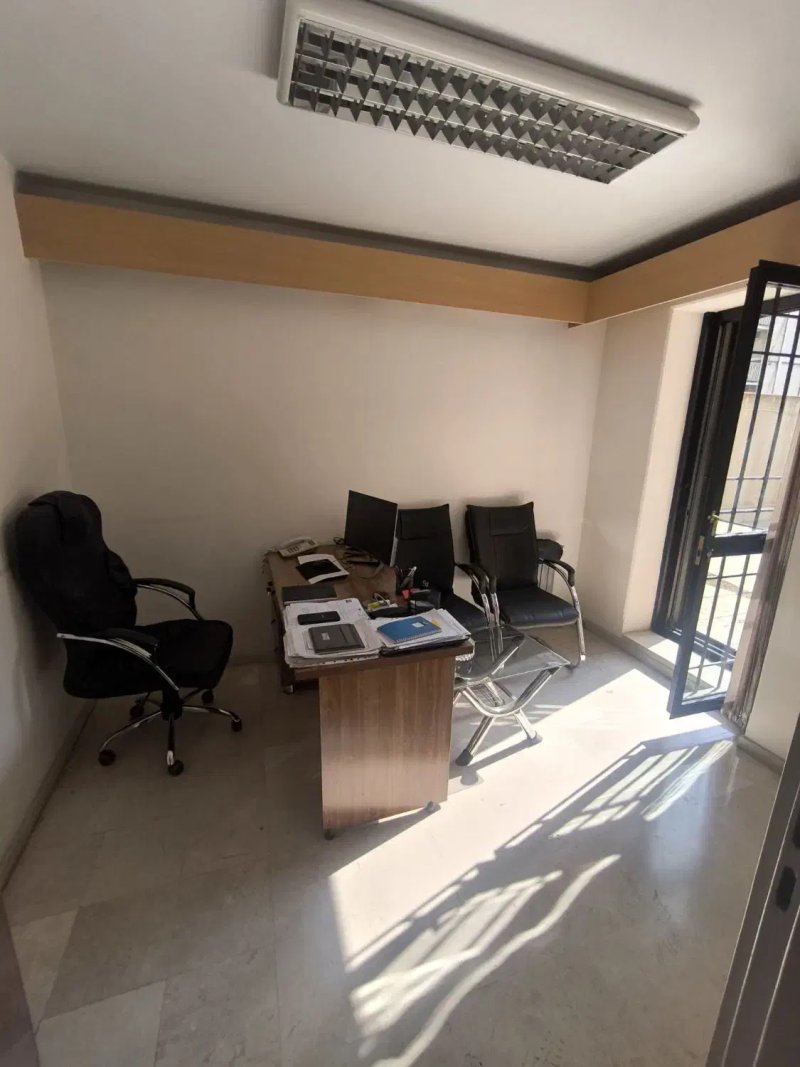 اداری 66 متری سه خوابه در ایرانشهر تهران13823627998