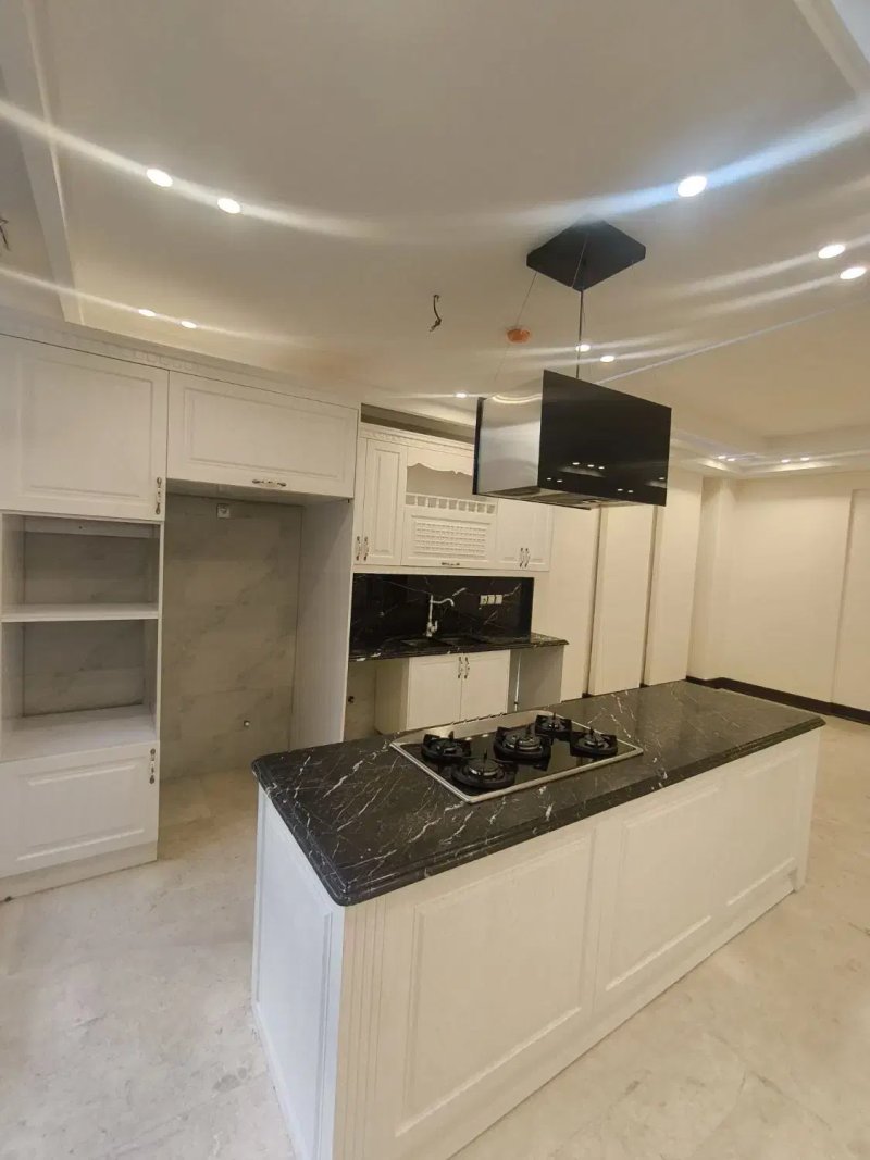 آپارتمان 100 متری دو خوابه در نیلوفر تهران13822527957