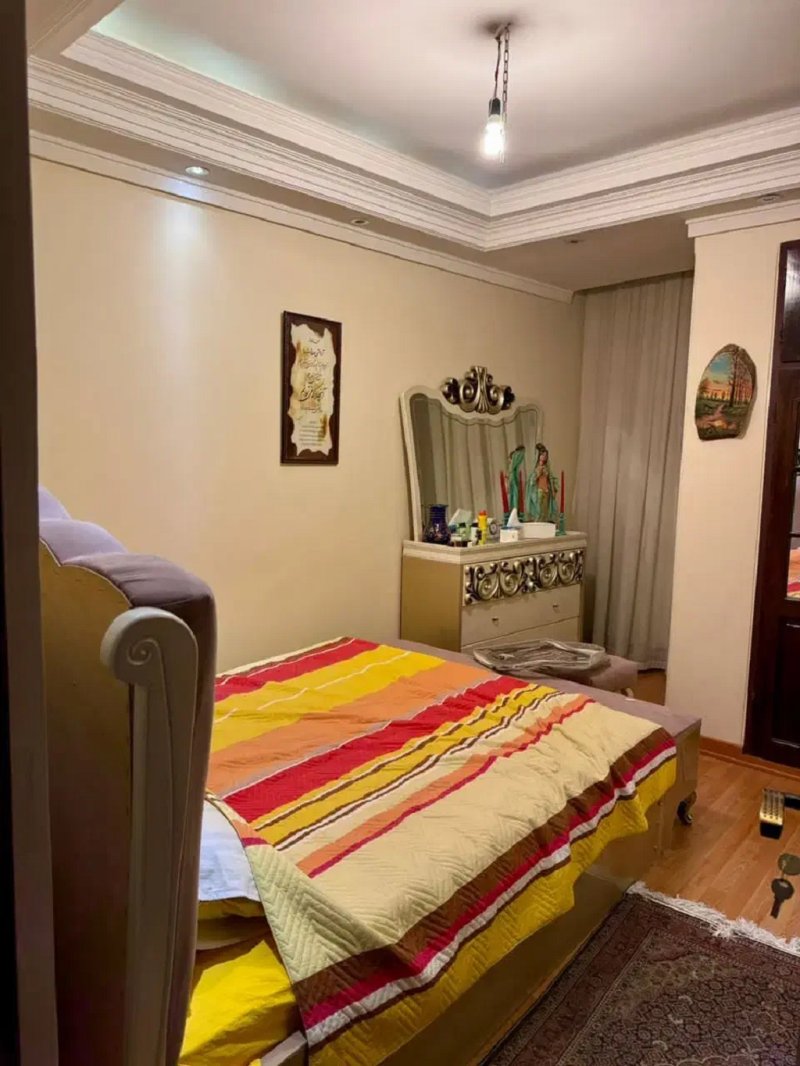 آپارتمان 120 متری دو خوابه در نیاوران تهران13835828143