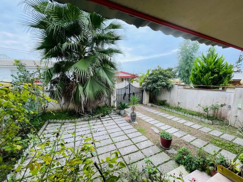 ویلا 220 متری سه خوابه در بهدشت چمستان13836128148