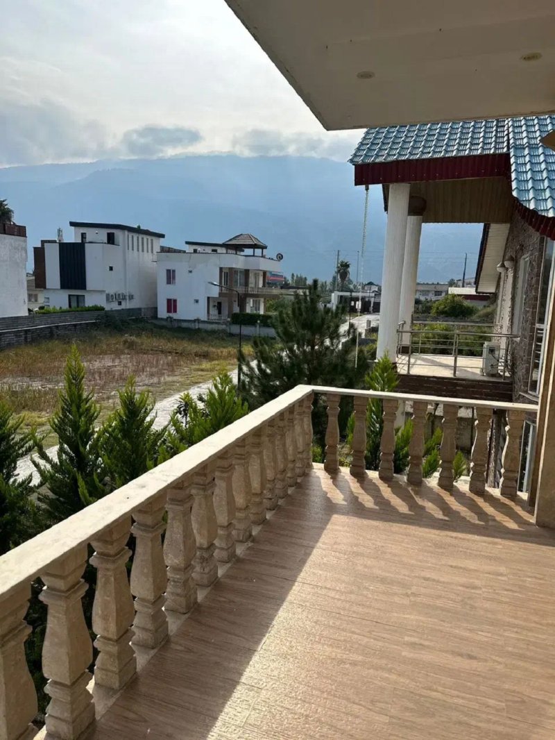 ویلا 350 متری چهارخوابه در نوشهر13844228327