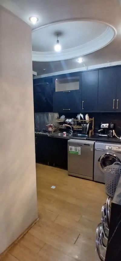 آپارتمان 90 متری دو خوابه در سازمان برنامه شمالی تهران