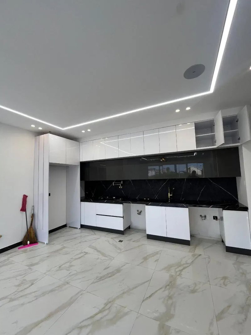 ویلا 360 متری چهارخوابه در نوشهر13848628410