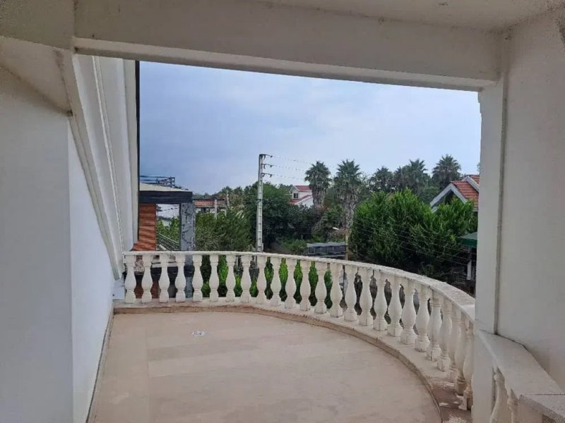 ویلا 300 متری سه خوابه در نوشهر13849528431