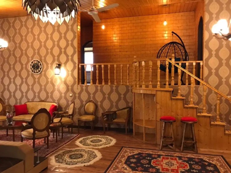 ویلا 700 متری چهارخوابه در نوشهر13844428334