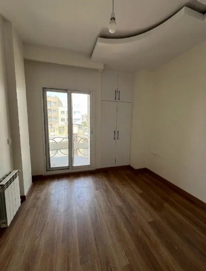 آپارتمان 63 متری یک خوابه در سازمان برنامه شمالی تهران13862028570