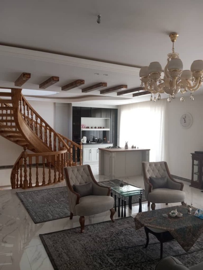 ویلا 1000 متری در طالقان13853828508