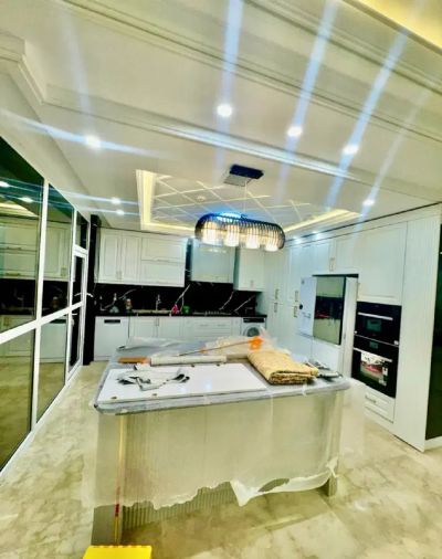 آپارتمان 180 متری سه خوابه در میدان لوزی تهران