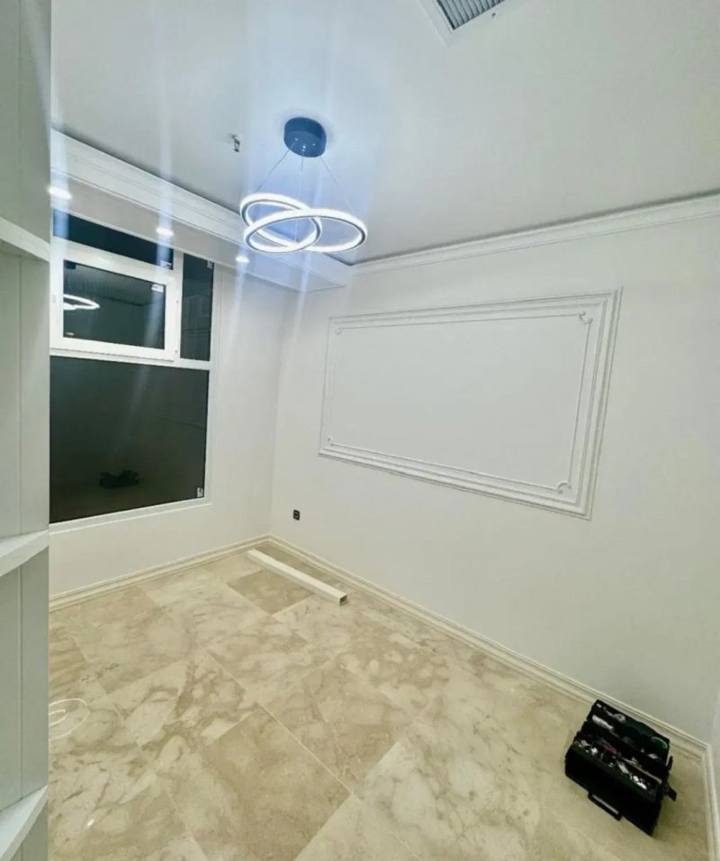 آپارتمان 180 متری سه خوابه در میدان لوزی تهران13851328480