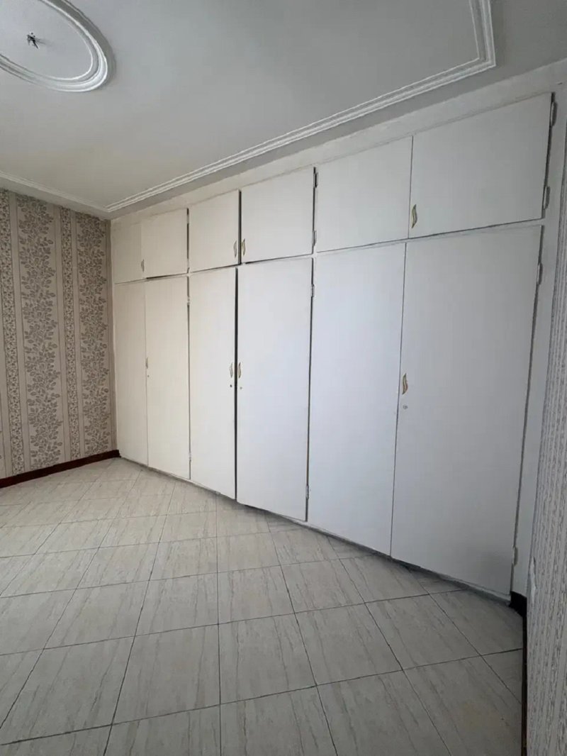 آپارتمان 130 متری دو خوابه در نیروی هوایی تهران13870328676