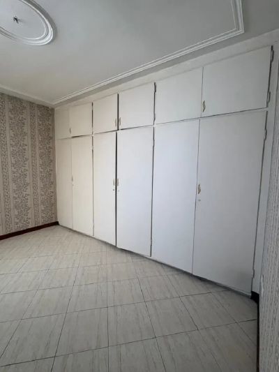 آپارتمان 130 متری دو خوابه در نیروی هوایی تهران