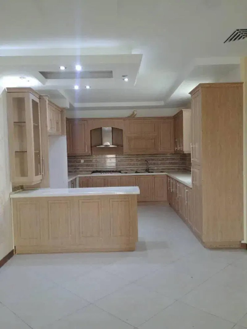 آپارتمان 130 متری دو خوابه در نیروی هوایی تهران13870328674