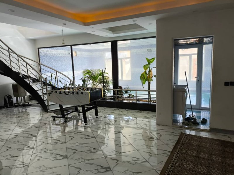 ویلا 1300 متری چهارخوابه در سهیلیه کرج13872928697