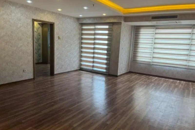 آپارتمان 170 متری سه خوابه در سعادت آباد اصفهان13873928705