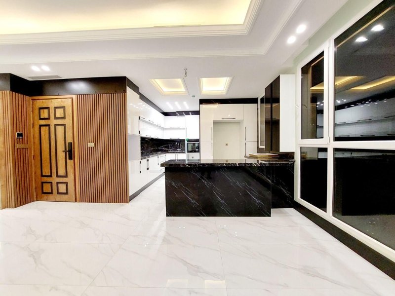 آپارتمان 163 متری سه خوابه در نیروی هوایی تهران13878628754