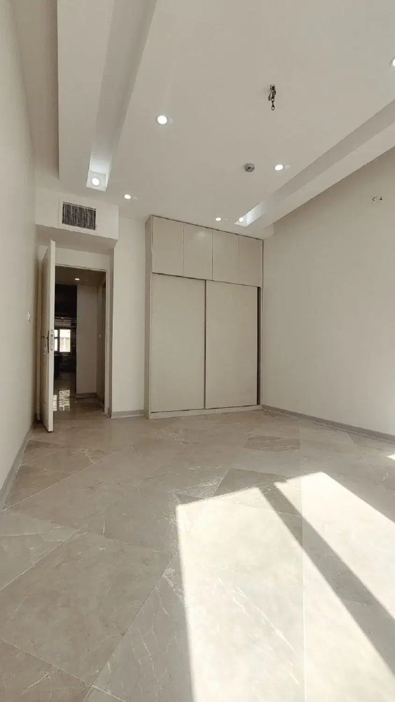 آپارتمان 105 متری دو خوابه در نیروی هوایی تهران13879228770