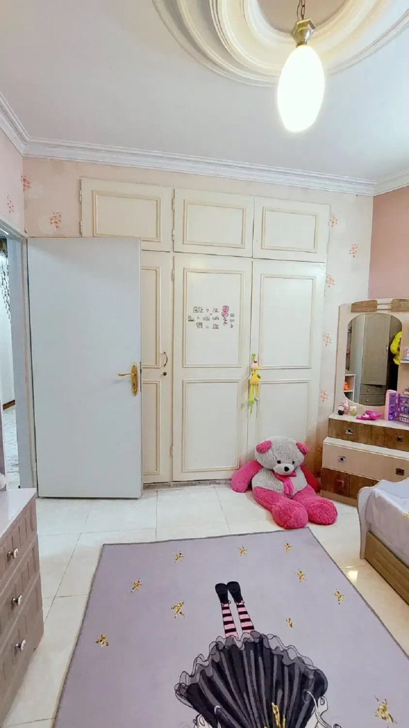 آپارتمان 182 متری سه خوابه در نیروی هوایی تهران13878328746