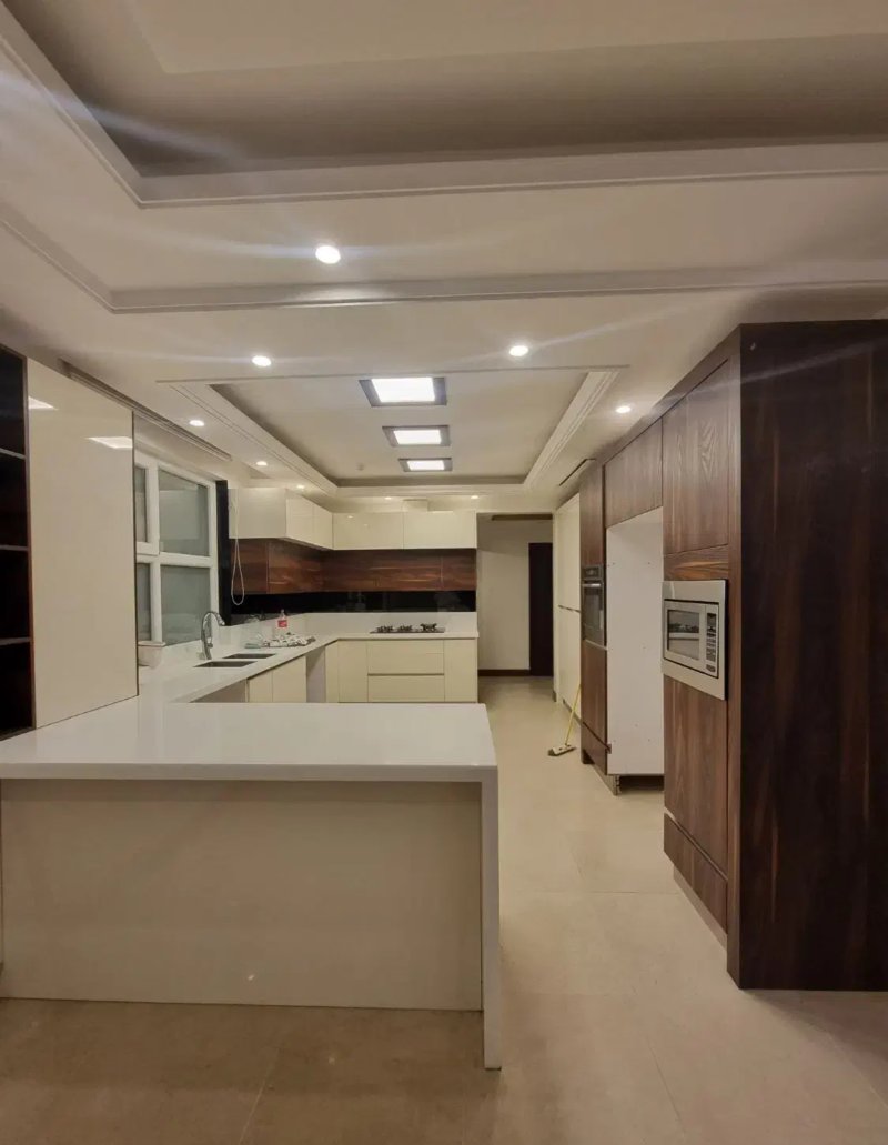 آپارتمان 180 متری سه خوابه در اقدسیه تهران13874828721